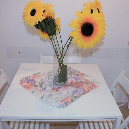 Casa Vacanze Angelica ซาแลร์โน ภายนอก รูปภาพ