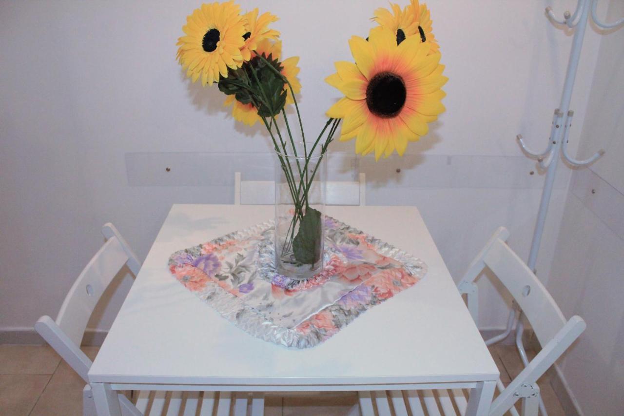 Casa Vacanze Angelica ซาแลร์โน ภายนอก รูปภาพ