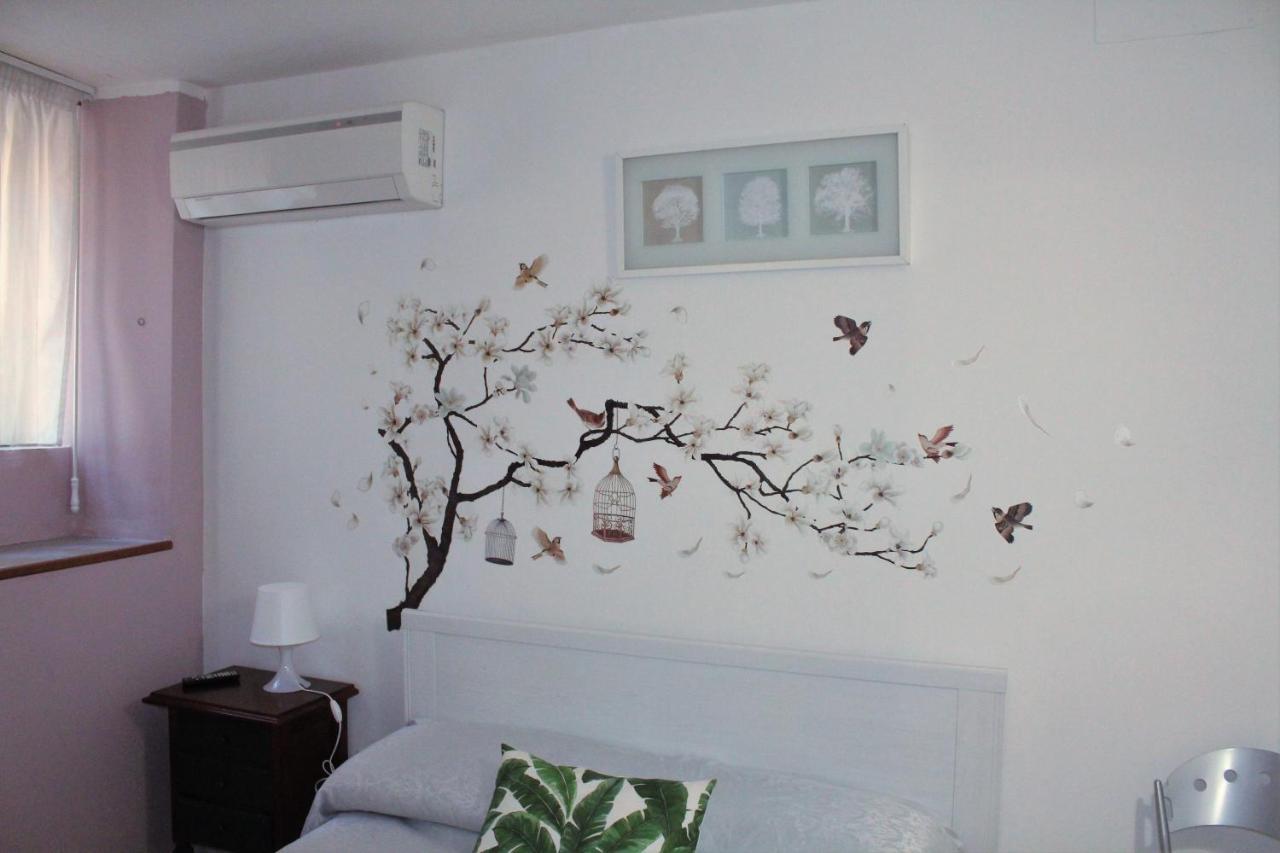 Casa Vacanze Angelica ซาแลร์โน ภายนอก รูปภาพ