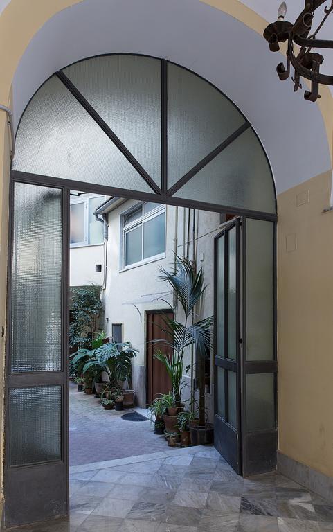 Casa Vacanze Angelica ซาแลร์โน ภายนอก รูปภาพ