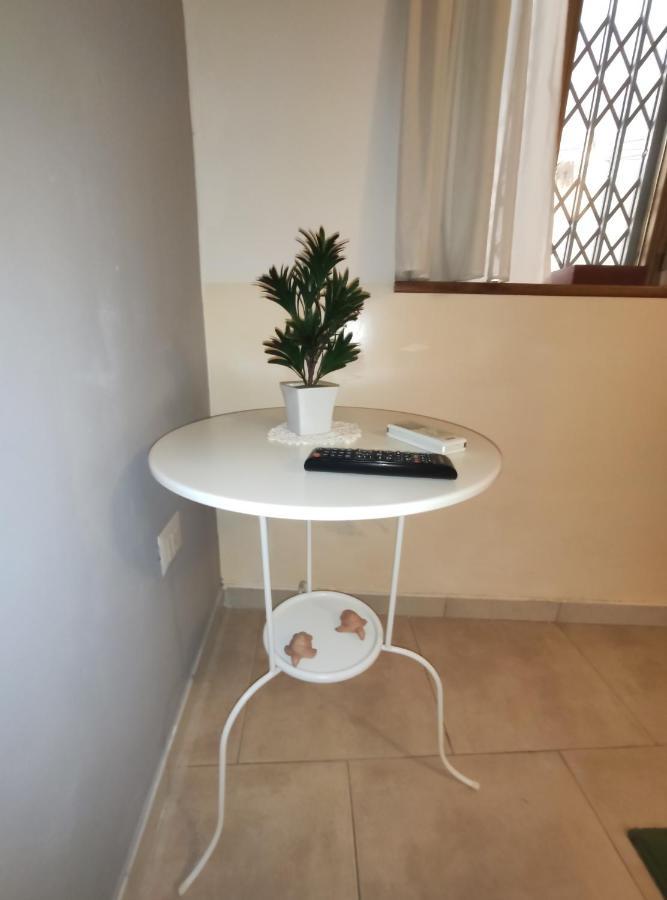 Casa Vacanze Angelica ซาแลร์โน ภายนอก รูปภาพ