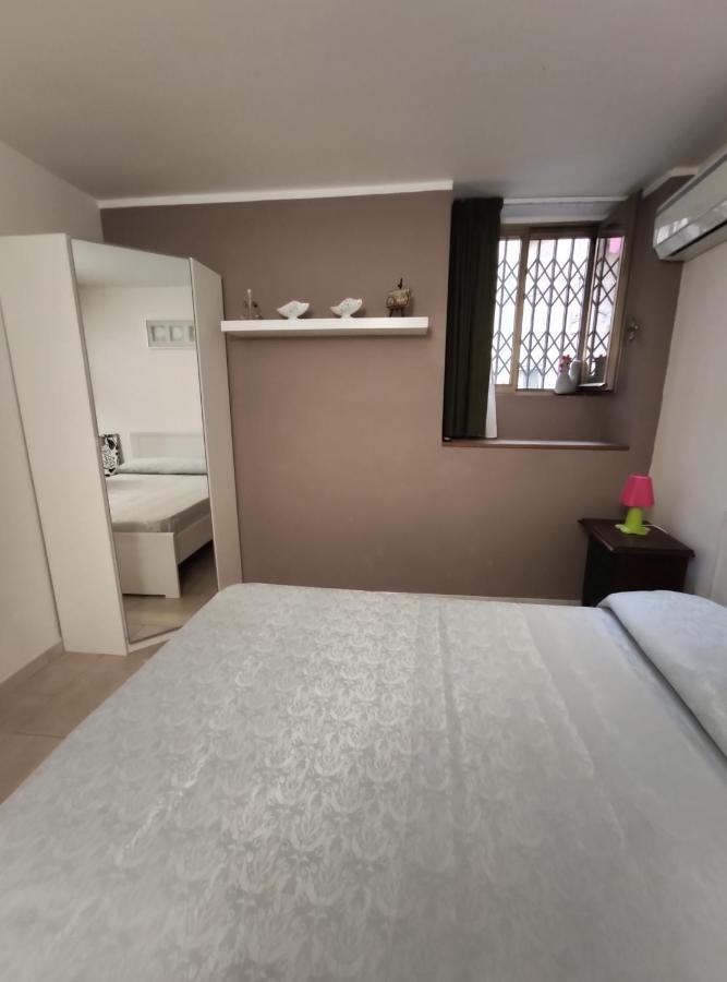 Casa Vacanze Angelica ซาแลร์โน ภายนอก รูปภาพ